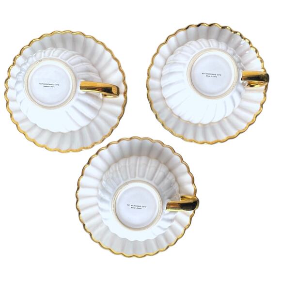 Gold Trim Scalloped Fine China Porcelain Teacups and Plates Set of 6 - Picture 5 of 5